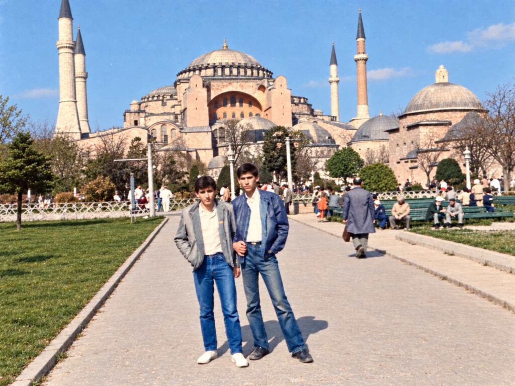 1985. Mustafa Sılacı ile. İlk girişimcilik denememizin olduğu yıl.